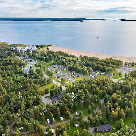 Nallikari Holiday Village Cottages Oulu Bagian luar foto